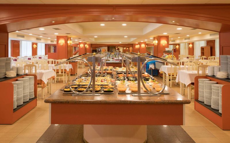 HTOP JADHE FAMILY HOTEL & SPA